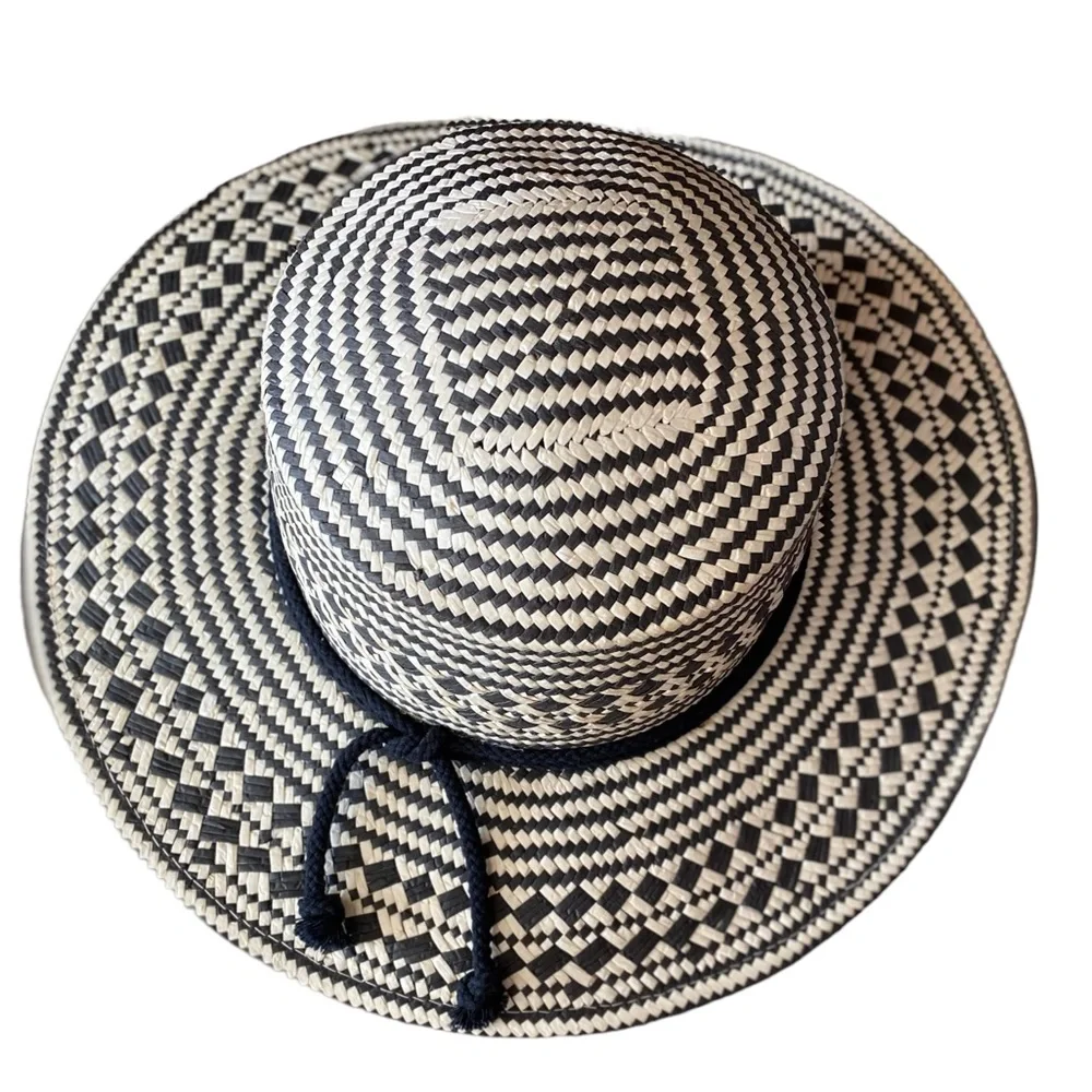 Bohemian 100% Recycled Polyester Woven Black and Cream Hat Excellent Condition